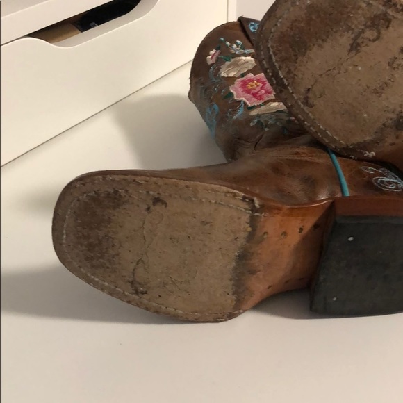 Macie Bean Boots - Picture 5 of 8